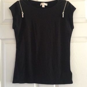 Black tee